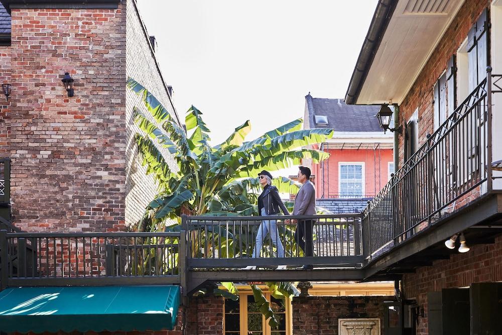 Chateau Hotel New Orleans Exterior photo